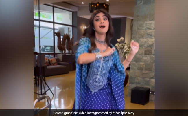 Watch: Shilpa Shetty Dances On One Leg To Falguni Pathak's Song