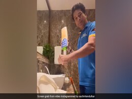 In Sachin Tendulkar's Bat Video, Woke Fans Spot A Problem In Sachin Tendulkar's Bat Video, Woke Fans Spot A Problem