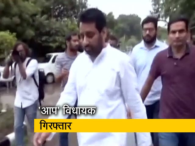 दिल्‍ली: AAP विधायक अमानतुल्‍ला खान को एसीबी ने किया गिरफ्तार 