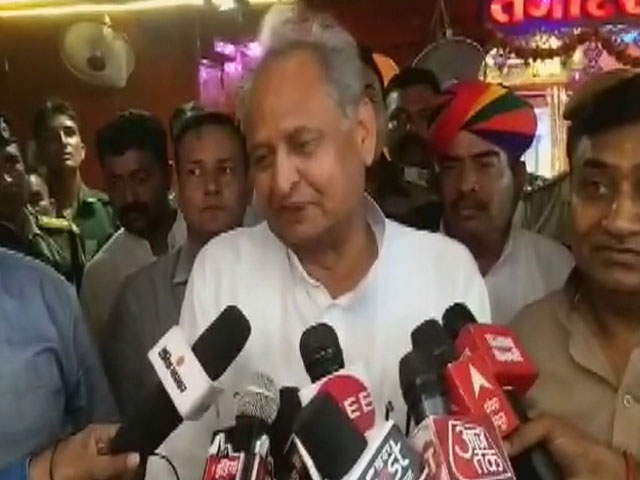 राजस्थान का CM रहूंगा या नहीं, सोनिया गांधी तय करेंगी : अशोक गहलोत