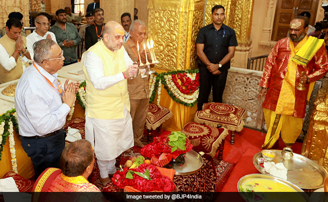 Amit Shah Unveils Lord Hanuman Statue In Gujarat's Somnath, Offers Prayers