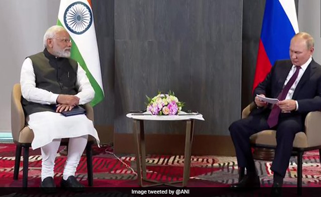 यूक्रेन संकट पर PM मोदी से बोले रूस के राष्ट्रपति पुतिन, ' समझता हूं आपकी चिंता...' यूक्रेन संकट पर PM मोदी से बोले रूस के राष्ट्रपति पुतिन, ' समझता हूं आपकी चिंता...'