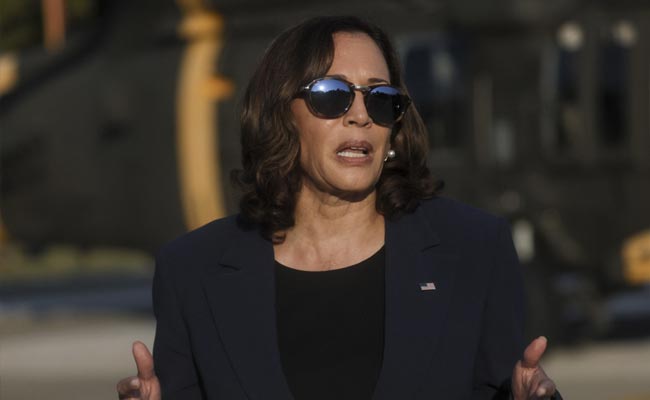 US Veep Kamala Harris, A Democrat, Calls All Republicans "Extremists"