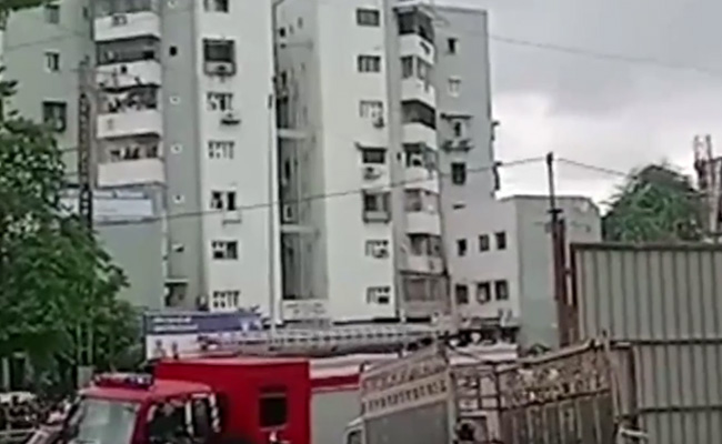 8 Labourers Killed In Elevator Crash In Ahmedabad
