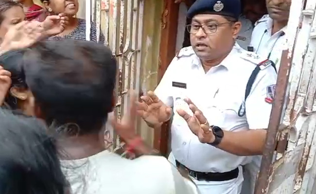 Kolkata Double Murder Accused Arrested While Trying To Slip Out Of City
