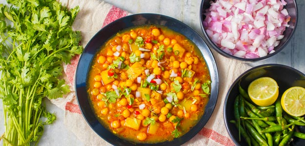 Ghugni Recipe: कुछ चटपटा खाने का है मन तो बिहारी स्टाइल में ऐसे बनाएं टेस्टी और हेल्दी घुगनी