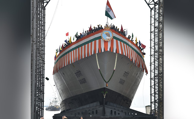 भारतीय नौसेना ने युद्धपाोत ‘तारागिरि’ का जलावतरण किया, अगस्त 2025 तक आपूर्ति होने की उम्मीद