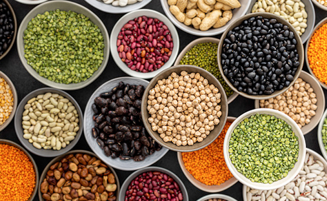 Almonds are a good source of biotin