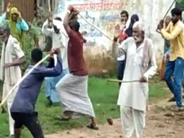 MP: शिवपुरी जिले में जमीन जोतने को लेकर दो पक्षों में खूनी संघर्ष; एक की मौत, कई घायल MP: शिवपुरी जिले में जमीन जोतने को लेकर दो पक्षों में खूनी संघर्ष; एक की मौत, कई घायल