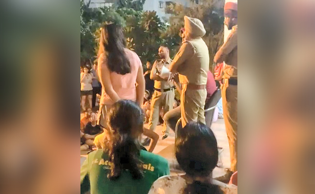 Chandigarh Girls' Hostel Video Leak: Women's Panel Seeks Action
