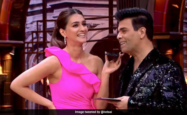 <i>Koffee With Karan 7</i>: Kriti Sanon Called Prabhas And Instantly Became Twitter's Favourite