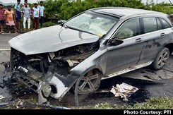 Cyrus Mistry Was In Back Seat And Wasn't Wearing Seat Belt: Sources Cyrus Mistry Was In Back Seat And Wasn't Wearing Seat Belt: Sources