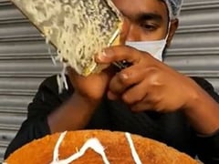 Viral Video: Heavy Dosa With Lots Of Butter And Cheese Has Divided The Internet Viral Video: Heavy Dosa With Lots Of Butter And Cheese Has Divided The Internet