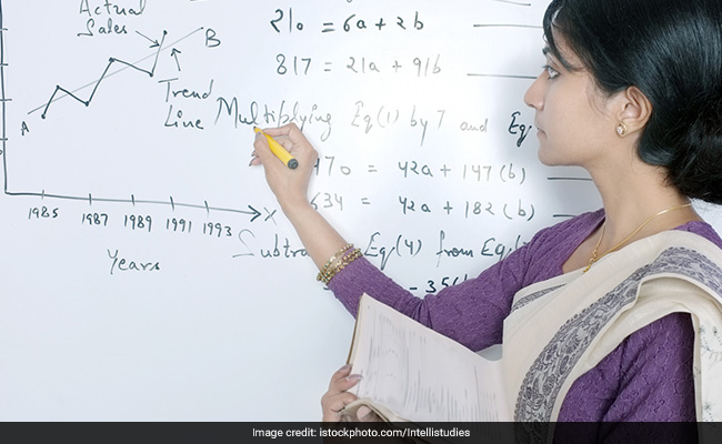 Navodaya Vidyalaya Samiti Invites Applications For 500 Teacher Posts, Check Details
