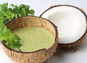 This Vrat-Friendly Coconut Chutney Is A Delicious Addition To Your Navratri Spread This Vrat-Friendly Coconut Chutney Is A Delicious Addition To Your Navratri Spread
