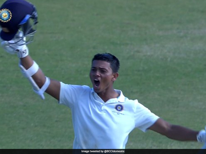 एक और धमाकेदार दोहरे शतक के साथ यशस्वी जयसवाल ने ठोका दावा, कर दिया यह कमाल, अब सवाल है कि...