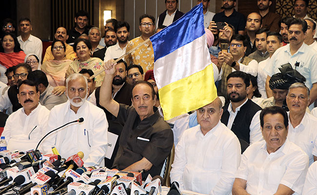 "Democratic Azad Party": Ghulam Nabi Azad Announces His Party's Name