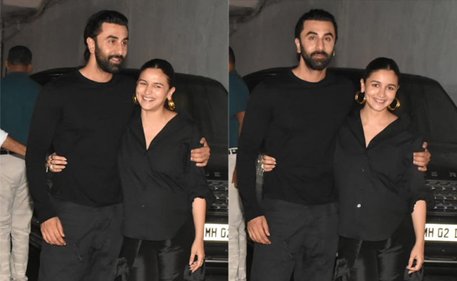 Parents-To-Be Ranbir Kapoor And Alia Bhatt Are Twinning In Their Black Casual Looks