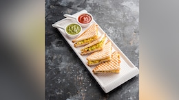 Have Leftover Paneer Bhurji? Make This Delicious Sandwich For Breakfast
