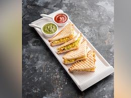 Have Leftover Paneer Bhurji? Make This Delicious Sandwich For Breakfast