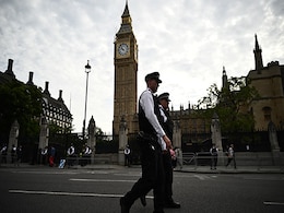 London Cops Shun Firearm Duty After Colleague Charged With Black Man's Murder London Cops Shun Firearm Duty After Colleague Charged With Black Man's Murder