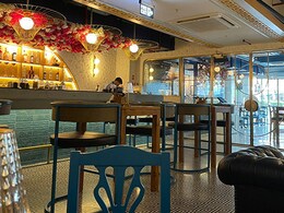 Plaka Cocktail Bar And Bistro Is The Newest Addition To Cyber Hub, Gurugram