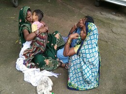 Madhya Pradesh Boy, 5, Dies In Mother's Arms Waiting For Doctor Madhya Pradesh Boy, 5, Dies In Mother's Arms Waiting For Doctor