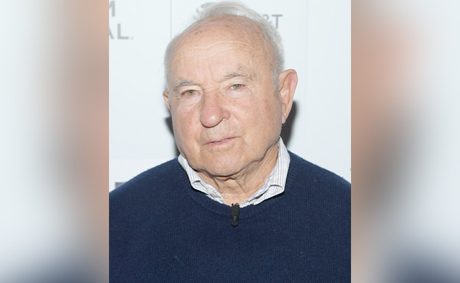 Owner Of $3 Billion Firm, Patagonia, Gives It Away. For Zero Dollars.