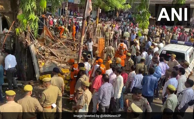 4 Dead, 8 Injured After Roof Of House Collapses In UP