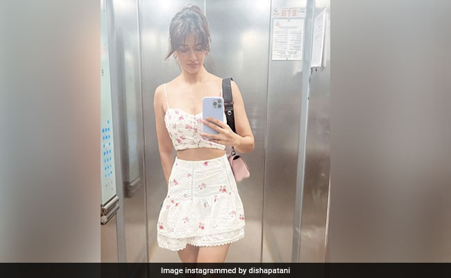 Disha Patani Turns Photographer On The Sets Of Suriya's 42nd Project. See Pics