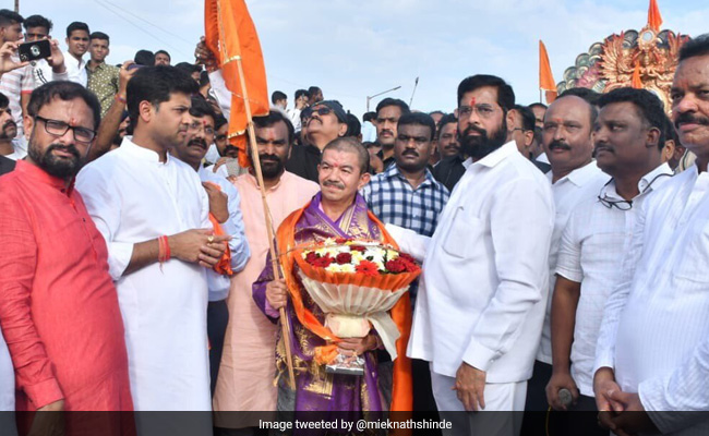 Bal Thackeray's Assistant Of 27 Years Joins Eknath Shinde Camp