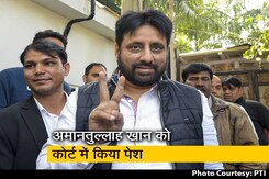 AAP विधायक अमानतुल्लाह खान की कोर्ट में पेशी, ACB ने दिखाया अधिकारी पर हमले का वीडियो   AAP विधायक अमानतुल्लाह खान की कोर्ट में पेशी, ACB ने दिखाया अधिकारी पर हमले का वीडियो