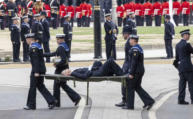 Policeman Collapses During Queen's Funeral, Taken Away On Stretcher