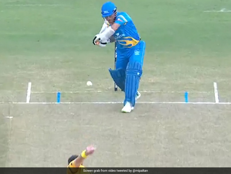 Travel Back In Time As Sachin Tendulkar Hits Brett Lee For Majestic Boundary Through Covers