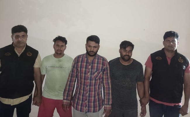 दो भाइयों में नाली के विवाद में जमकर हुई मारपीट, एक शख्स की मौत; तीन गिरफ्तार