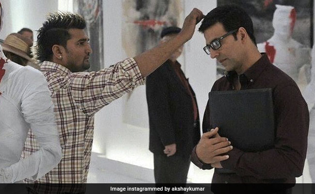 Akshay Kumar's Tribute To His Hairstylist Milan Jadhav: "Still Can't Believe You've Left Us"