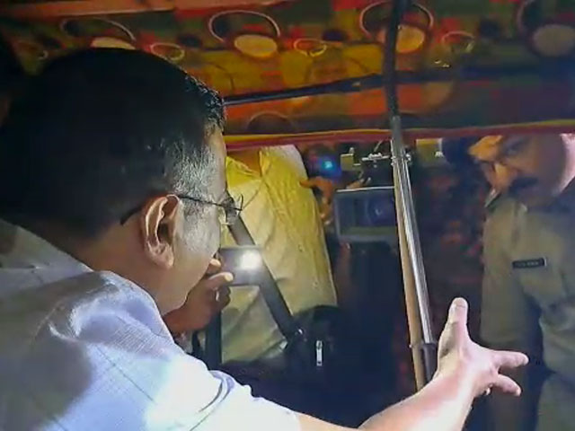 Video: Arvind Kejriwal vs Gujarat Cops Over Visiting Auto Driver's Home