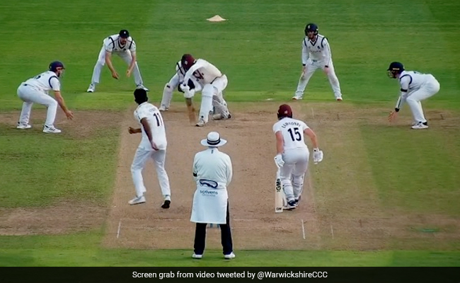 जयंत यादव की गेंद को 'लॉलीपॉप' समझ बैठा बल्लेबाज, फिर ऐसे हुआ चारों खाने चित, यकीन नहीं होगा- Video