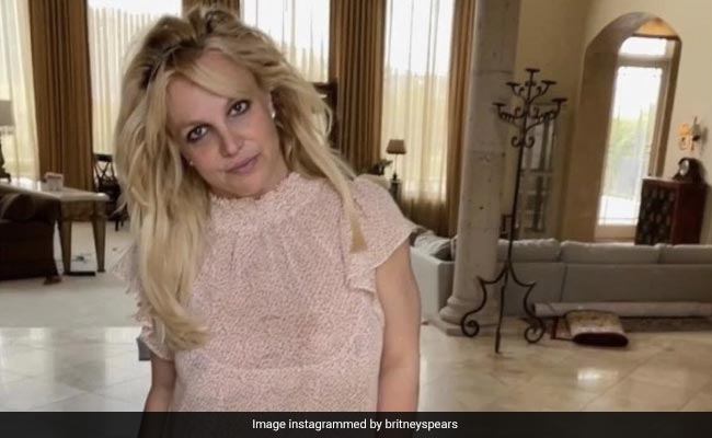 Britney Spears Name-Checks Jennifer Lopez, Justin Timberlake In Post On Conservatorship