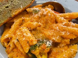 Tandoori Chicken Pasta Recipe: This Fusion Dish Is Perfect For Midweek Indulgence
