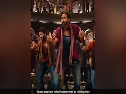 'अल्कोहोलिया' गाने पर ऋतिक रोशन ने किया सलमान खान का फेमस स्टेप, फैन्स ने कहा- आपका बेटर था...देखें VIDEO  'अल्कोहोलिया' गाने पर ऋतिक रोशन ने किया सलमान खान का फेमस स्टेप, फैन्स ने कहा- आपका बेटर था...देखें VIDEO