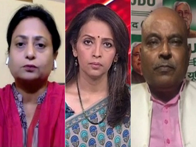 सच की पड़ताल : पटना में लड़कियों को महिला अफसर की फटकार