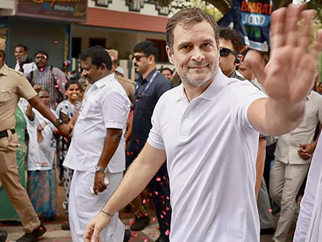 Rahul Gandhi Leading, Congress' Mega March Begins