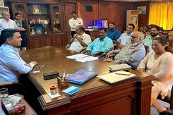 8 Goa Congress MLAs Likely To Join BJP Today: Sources 8 Goa Congress MLAs Likely To Join BJP Today: Sources