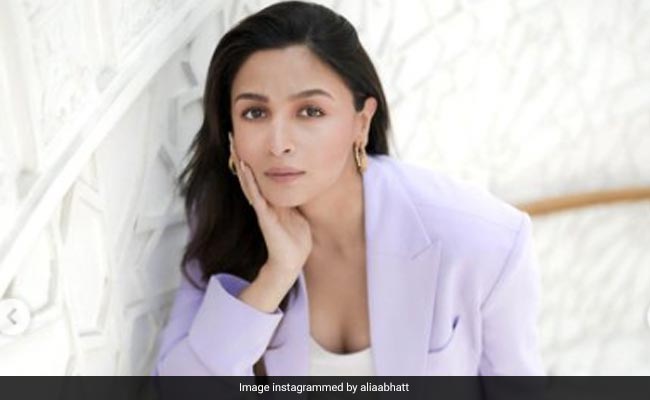 New Post From Mom-To-Be Alia Bhatt's Maternity Diaries