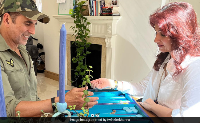 Akshay Kumar's 55th Birthday Was Spent With Board Games And <i>Halwa</i> Cake. Details From Twinkle Khanna