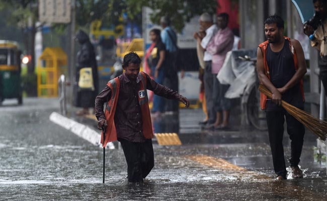 Water-Logging, Traffic Jams In Delhi After 2nd Consecutive Day Of Rain