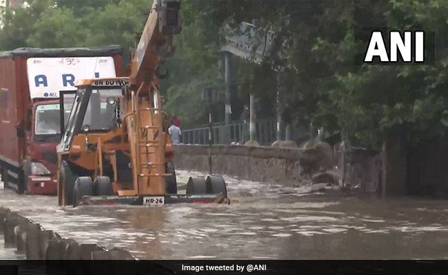 5 Pics: Gurugram Roads Flooded, Schools Shut, Traffic Crawls After Rain