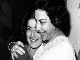 फोटो में दिख रही ये दोनों हसीना रह चुकी हैं बॉलीवुड की सुपरस्टार्स, इनकी फैमिली ने भी एक समय बॉलीवुड पर किया राज, पहचाना ? फोटो में दिख रही ये दोनों हसीना रह चुकी हैं बॉलीवुड की सुपरस्टार्स, इनकी फैमिली ने भी एक समय बॉलीवुड पर किया राज, पहचाना ?