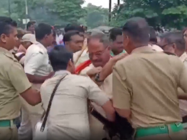 Clashes In Asansol As Police Stop BJP Workers From Attending Kolkata March